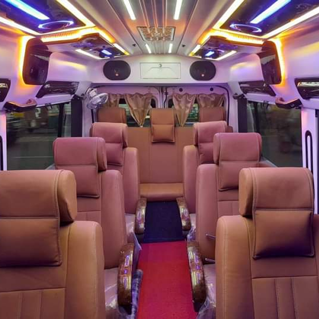 Tempo Traveller Front